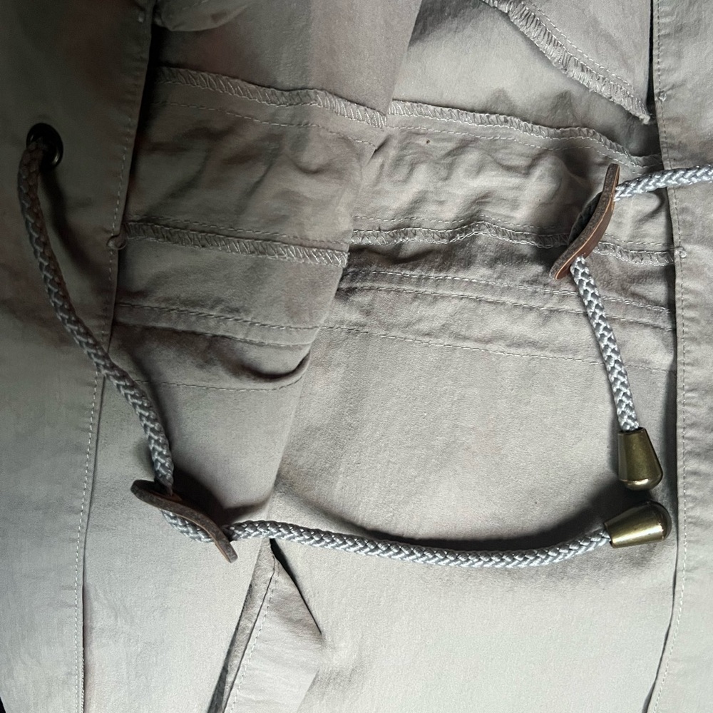 L.L. Bean Beige Utility Jacket with Hood - Picture 5 of 9